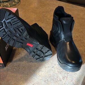 NIB NEW Mens Size 9 5.11 Black Leather Work Boots